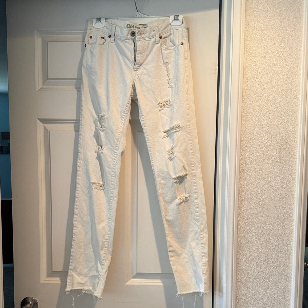 White Boyfriend Jeans with Distressed Details